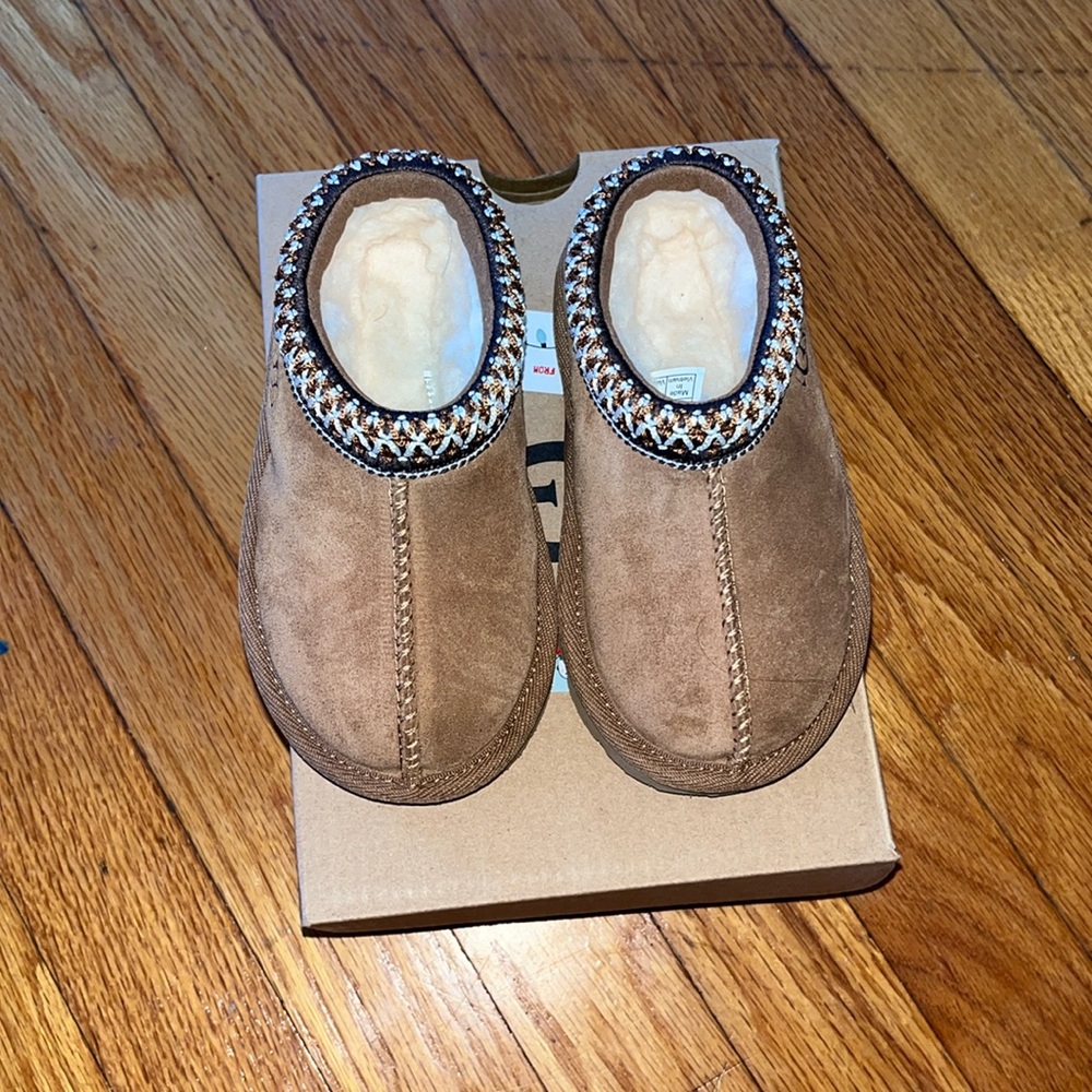 Toddler Ugg Tasman slippers